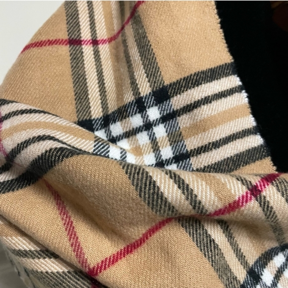 Classic Plaid Scarf Made in Germany - Picture 2 of 5